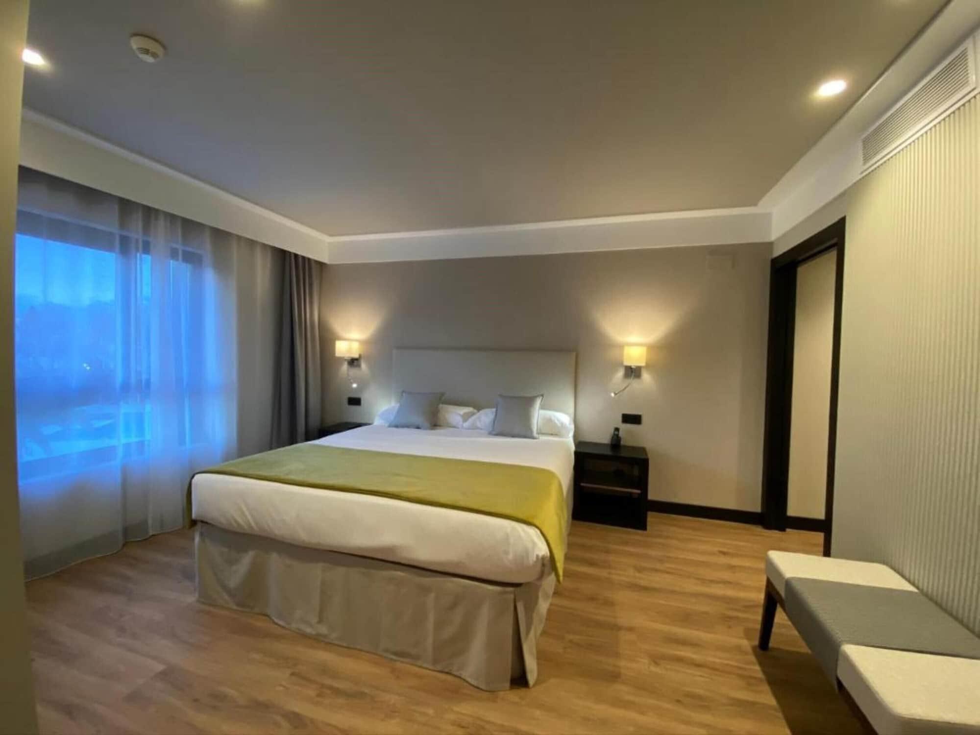 Hotel Parque Real Ciudad Real Ngoại thất bức ảnh